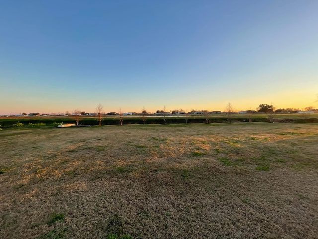 172 Crest Road, Raceland, LA 70394