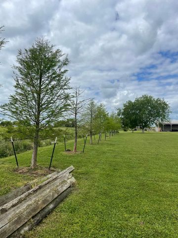 172 Crest Road, Raceland, LA 70394