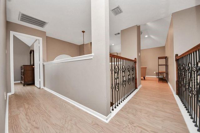 2704 Sunnyside Lane, Pearland, TX 77584