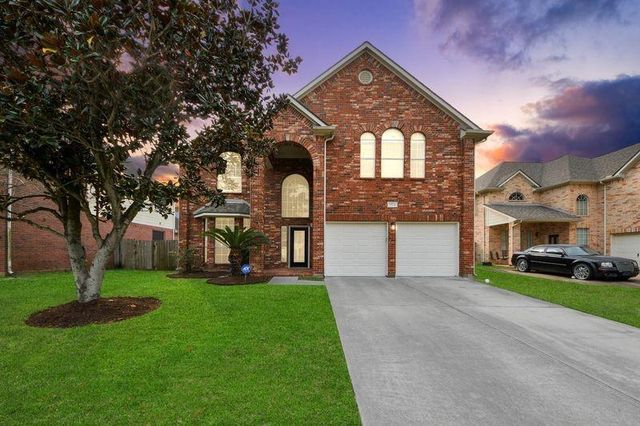 2704 Sunnyside Lane, Pearland, TX 77584