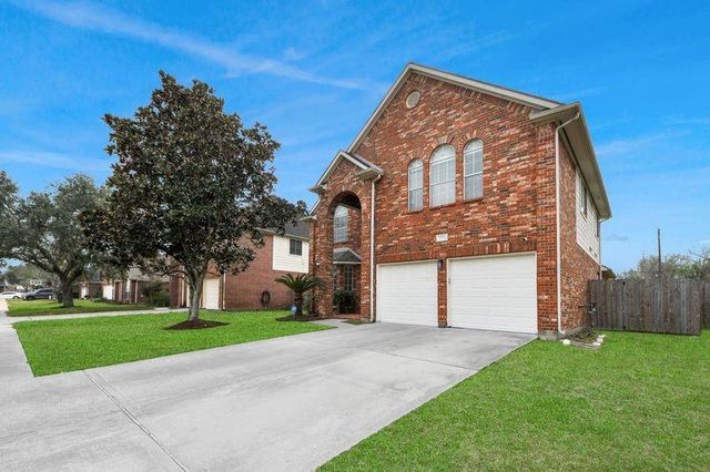 2704 Sunnyside Lane, Pearland, TX 77584