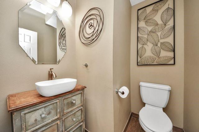 2704 Sunnyside Lane, Pearland, TX 77584