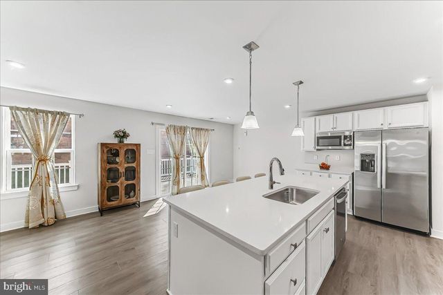 215 SLOAN DR, Coatesville, PA 19320