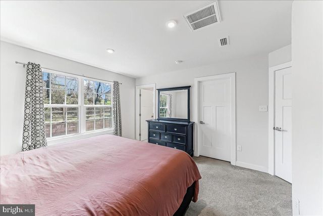 215 SLOAN DR, Coatesville, PA 19320