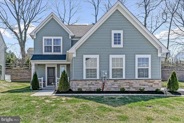 215 SLOAN DR, Coatesville, PA 19320