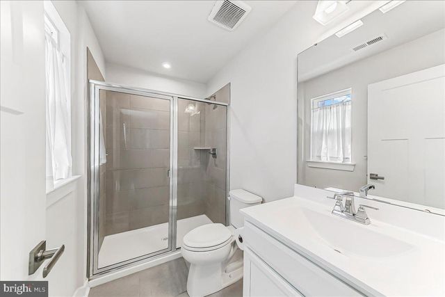 215 SLOAN DR, Coatesville, PA 19320