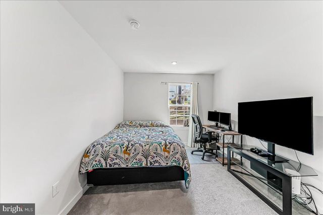 215 SLOAN DR, Coatesville, PA 19320