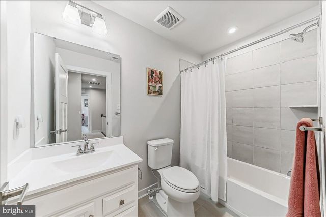 215 SLOAN DR, Coatesville, PA 19320