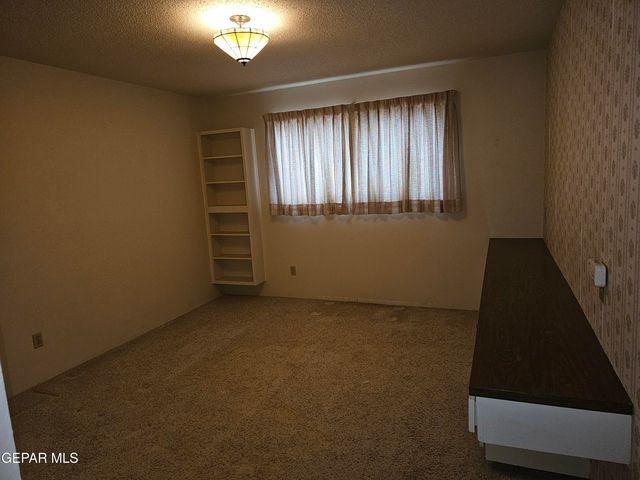 3101 Parknorth Drive, El Paso, TX 79904