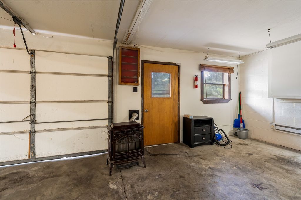 Image 24 of property listing at 504 Elk Trail, Jemez Springs, NM 87025