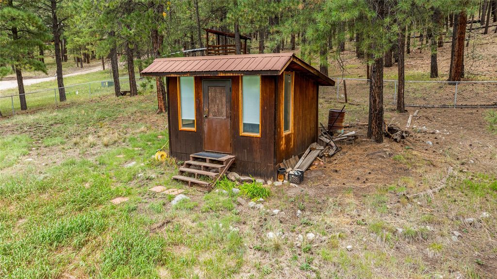 Image 28 of property listing at 504 Elk Trail, Jemez Springs, NM 87025
