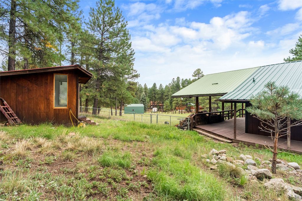 Image 32 of property listing at 504 Elk Trail, Jemez Springs, NM 87025