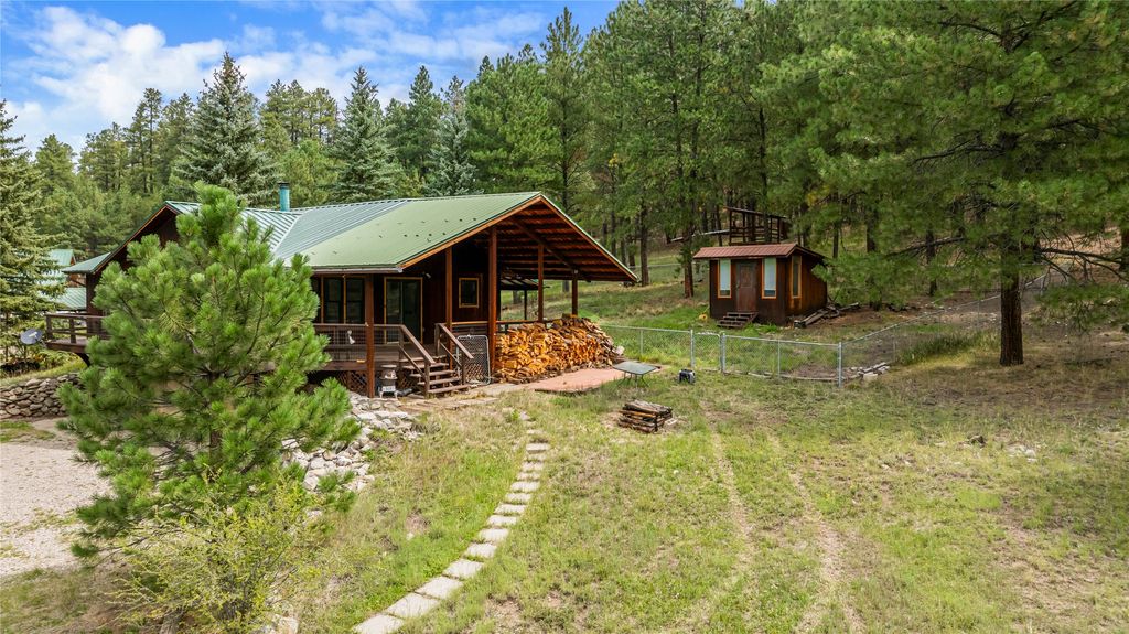 Image 45 of property listing at 504 Elk Trail, Jemez Springs, NM 87025