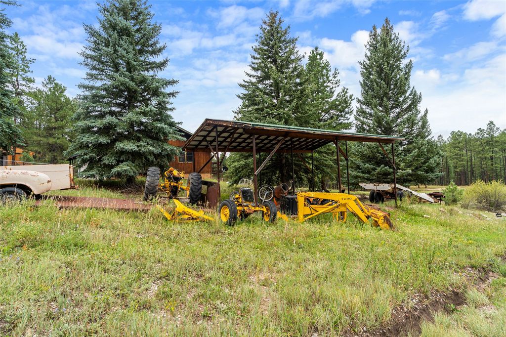 Image 52 of property listing at 504 Elk Trail, Jemez Springs, NM 87025