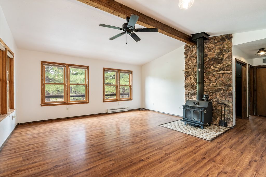 Image 6 of property listing at 504 Elk Trail, Jemez Springs, NM 87025