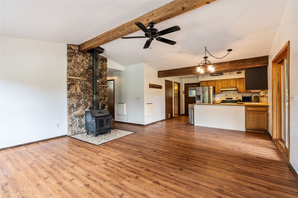 Image 7 of property listing at 504 Elk Trail, Jemez Springs, NM 87025