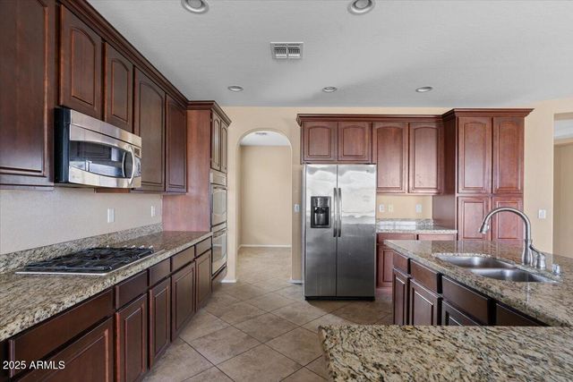 1680 E NIGHTINGALE Lane, Gilbert, AZ 85298