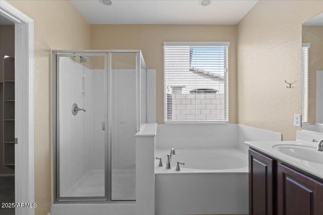 1680 E NIGHTINGALE Lane, Gilbert, AZ 85298