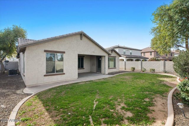 1680 E NIGHTINGALE Lane, Gilbert, AZ 85298