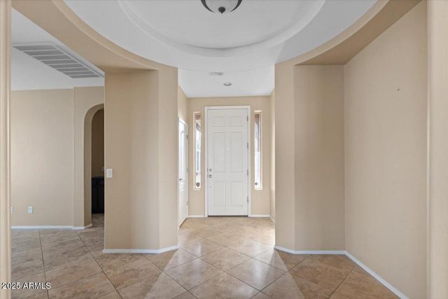 1680 E NIGHTINGALE Lane, Gilbert, AZ 85298