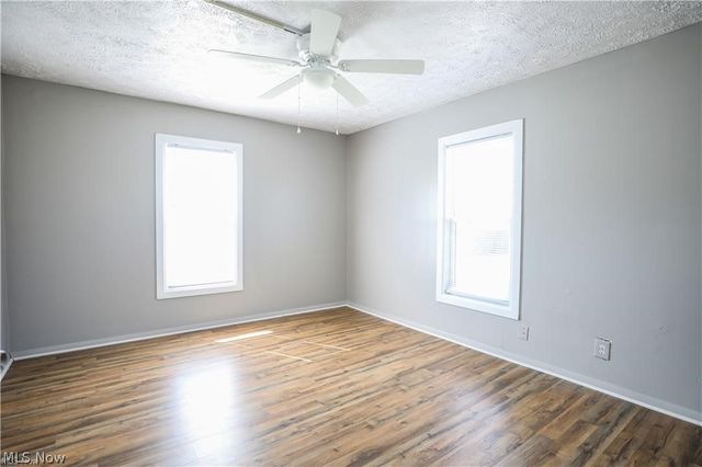 559 E Exchange Street, Akron, OH 44306