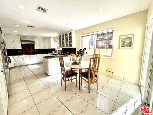 11502 Dona Teresa Drive, Studio City (los Angeles), CA 91604