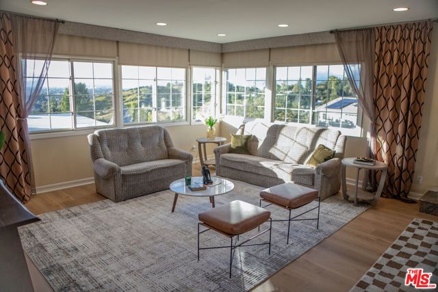 11502 Dona Teresa Drive, Studio City (los Angeles), CA 91604