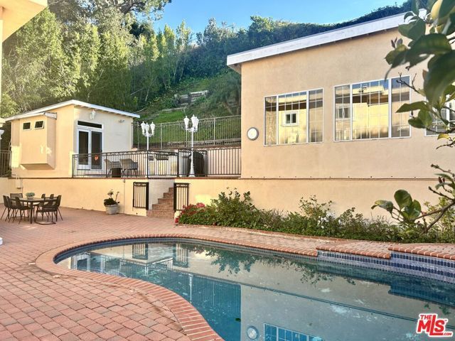 11502 Dona Teresa Drive, Studio City (los Angeles), CA 91604