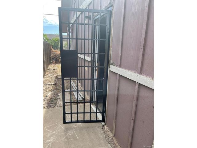 8010 Jasmine St, Dupont, CO 80024