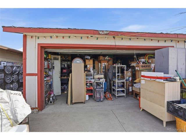 8010 Jasmine St, Dupont, CO 80024