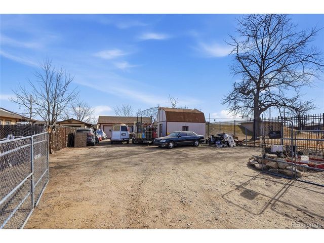8010 Jasmine St, Dupont, CO 80024
