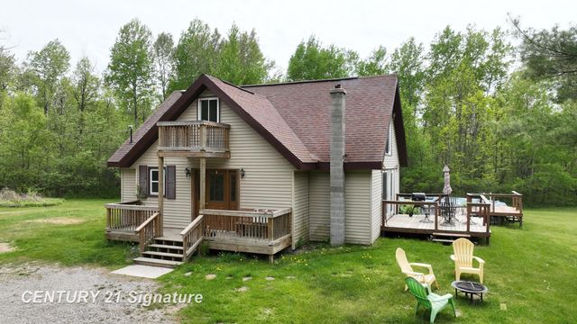 150 E Winegars Road, Gladwin, MI 48624