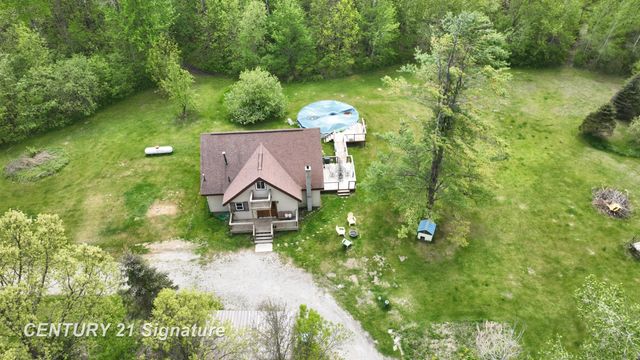150 E Winegars Road, Gladwin, MI 48624
