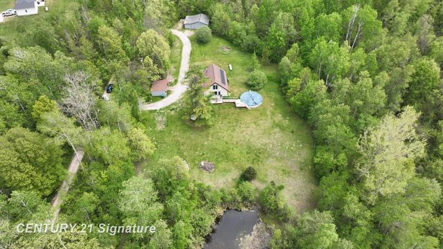 150 E Winegars Road, Gladwin, MI 48624