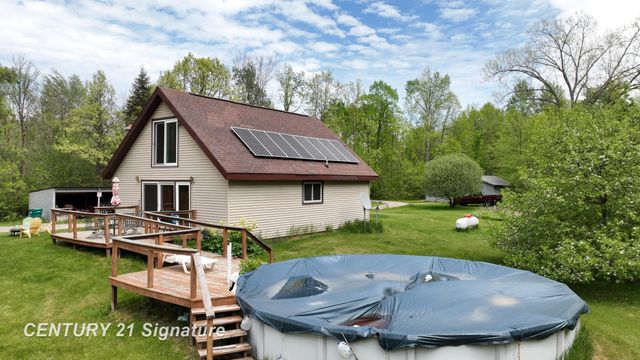 150 E Winegars Road, Gladwin, MI 48624