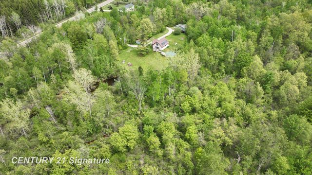 150 E Winegars Road, Gladwin, MI 48624