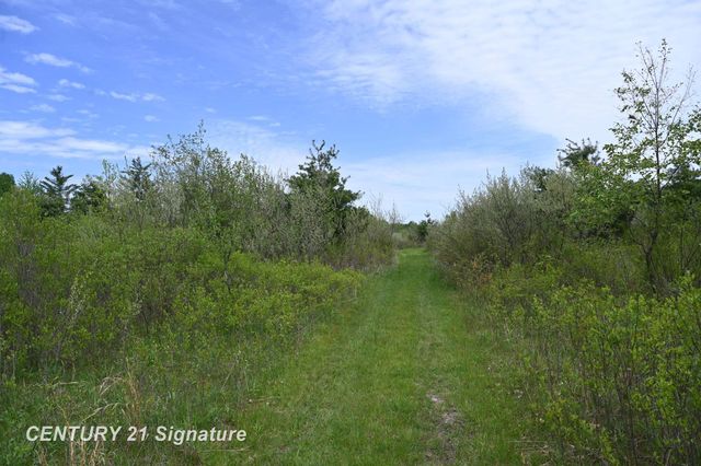 150 E Winegars Road, Gladwin, MI 48624