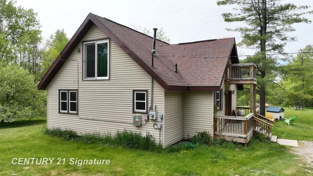 150 E Winegars Road, Gladwin, MI 48624