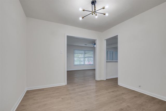718 E Republic Avenue 1, Baytown, TX 77520