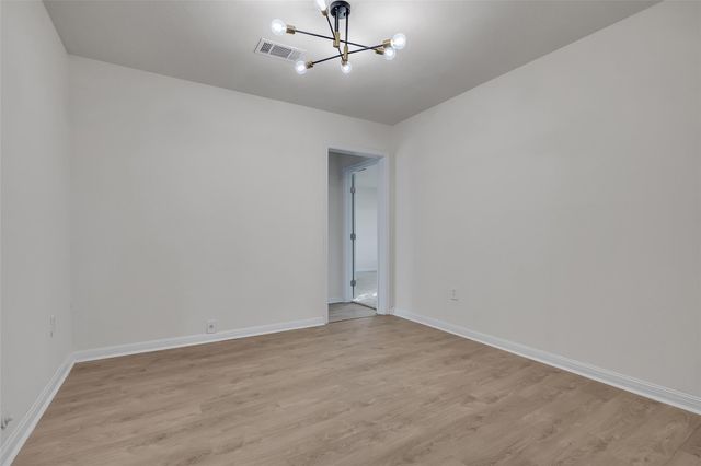 718 E Republic Avenue 1, Baytown, TX 77520