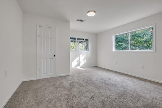 718 E Republic Avenue 1, Baytown, TX 77520