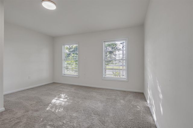 718 E Republic Avenue 1, Baytown, TX 77520