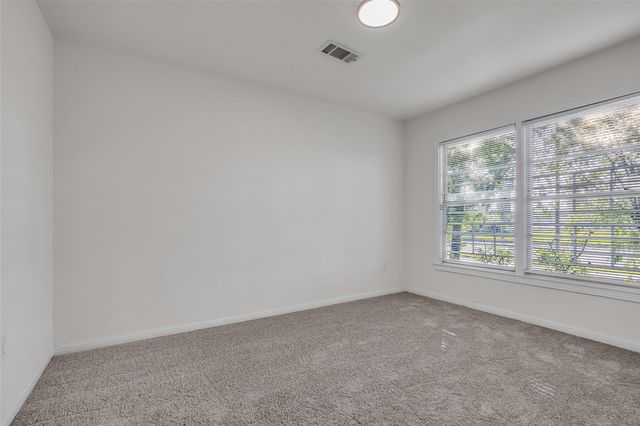718 E Republic Avenue 1, Baytown, TX 77520