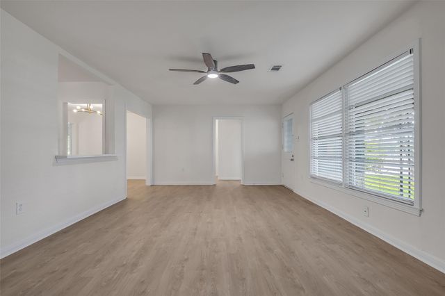 718 E Republic Avenue 1, Baytown, TX 77520
