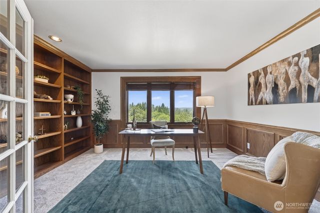 8762 Paisley Drive NE, Seattle, WA 98115