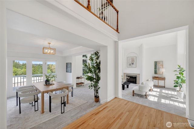 8762 Paisley Drive NE, Seattle, WA 98115