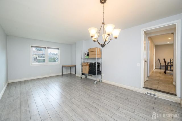 311 Oak Parkway, Dunellen, NJ 08812
