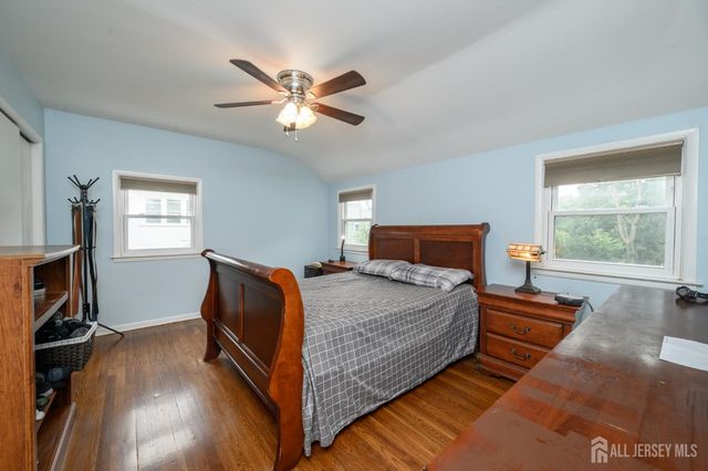 311 Oak Parkway, Dunellen, NJ 08812