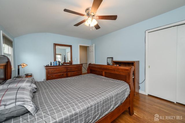 311 Oak Parkway, Dunellen, NJ 08812
