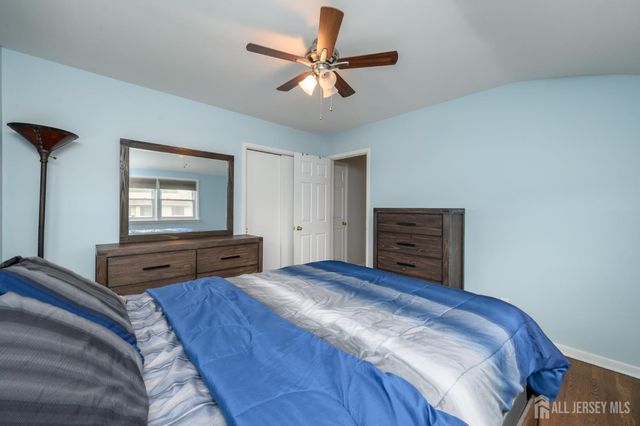 311 Oak Parkway, Dunellen, NJ 08812